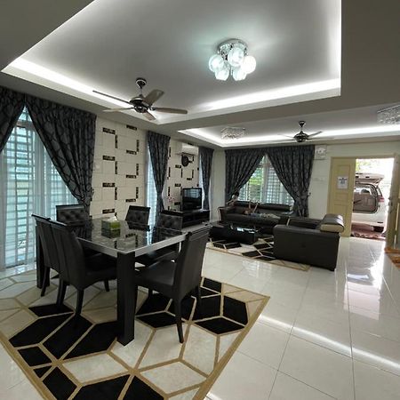 3R D'Latania Senawang Hotel Seremban Bagian luar foto